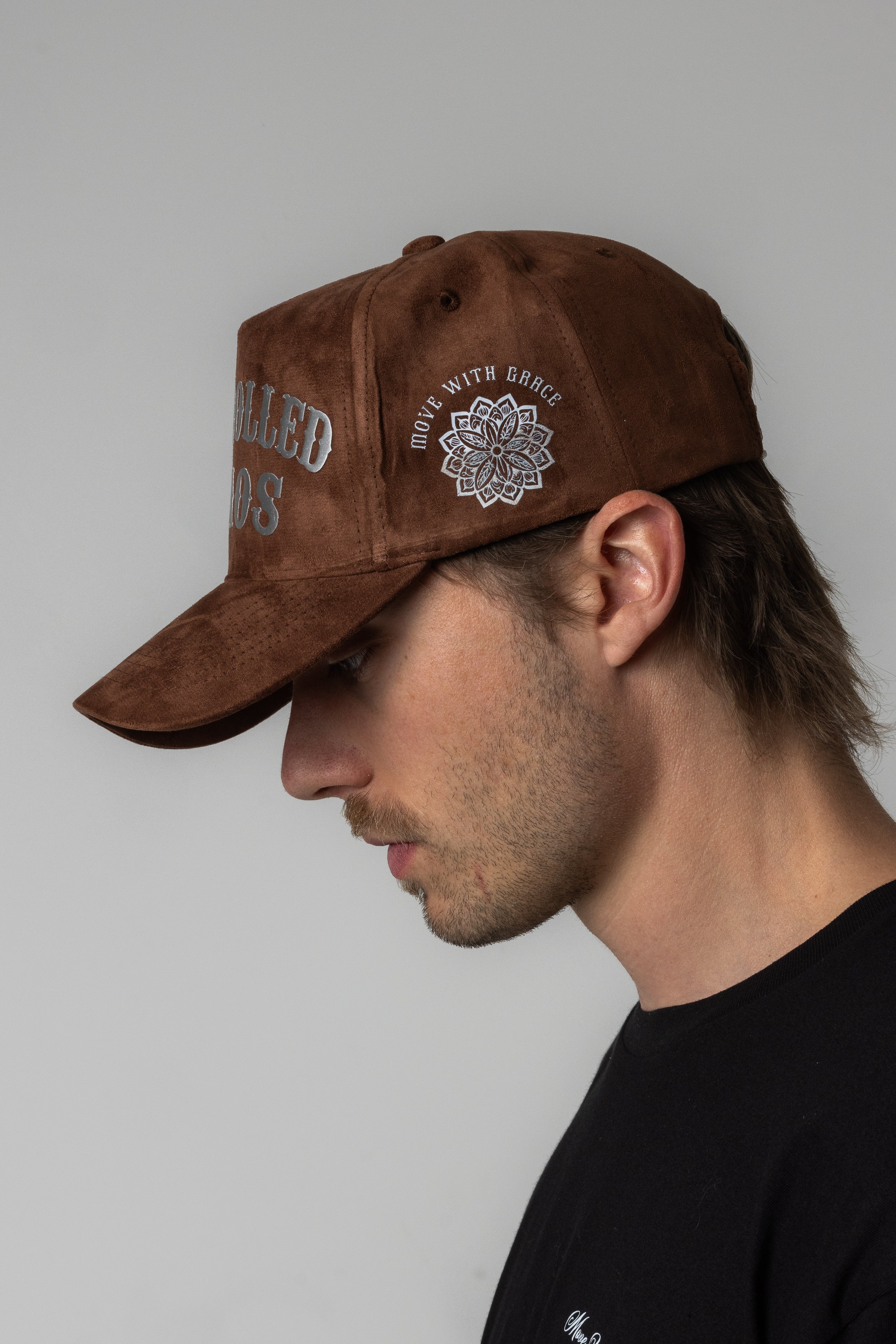 CONTROLLED CHAOS SUEDE HAT - BROWN – movewithgraceshop