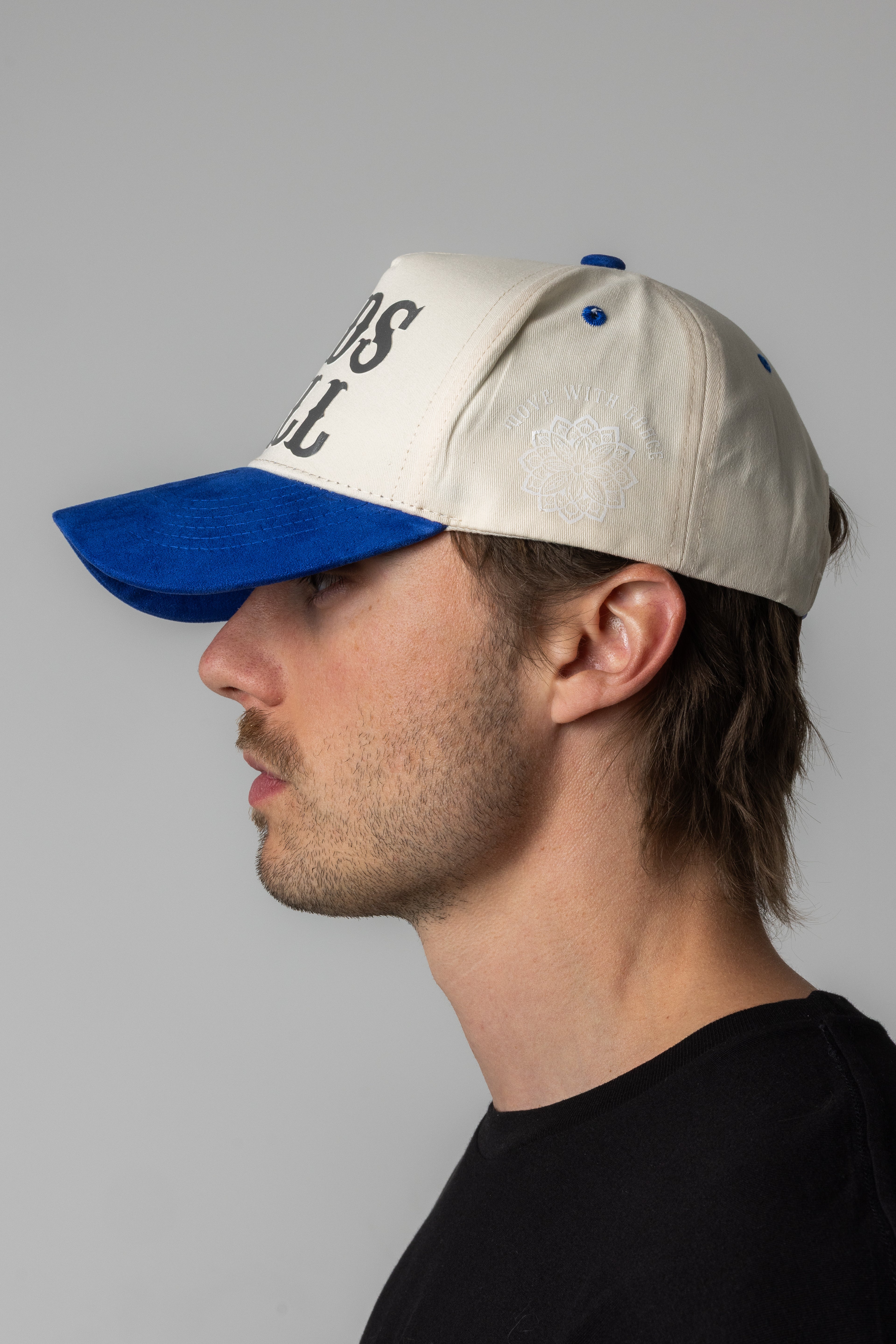 GODS WILL SUEDE HAT - OFF WHITE/ROYAL