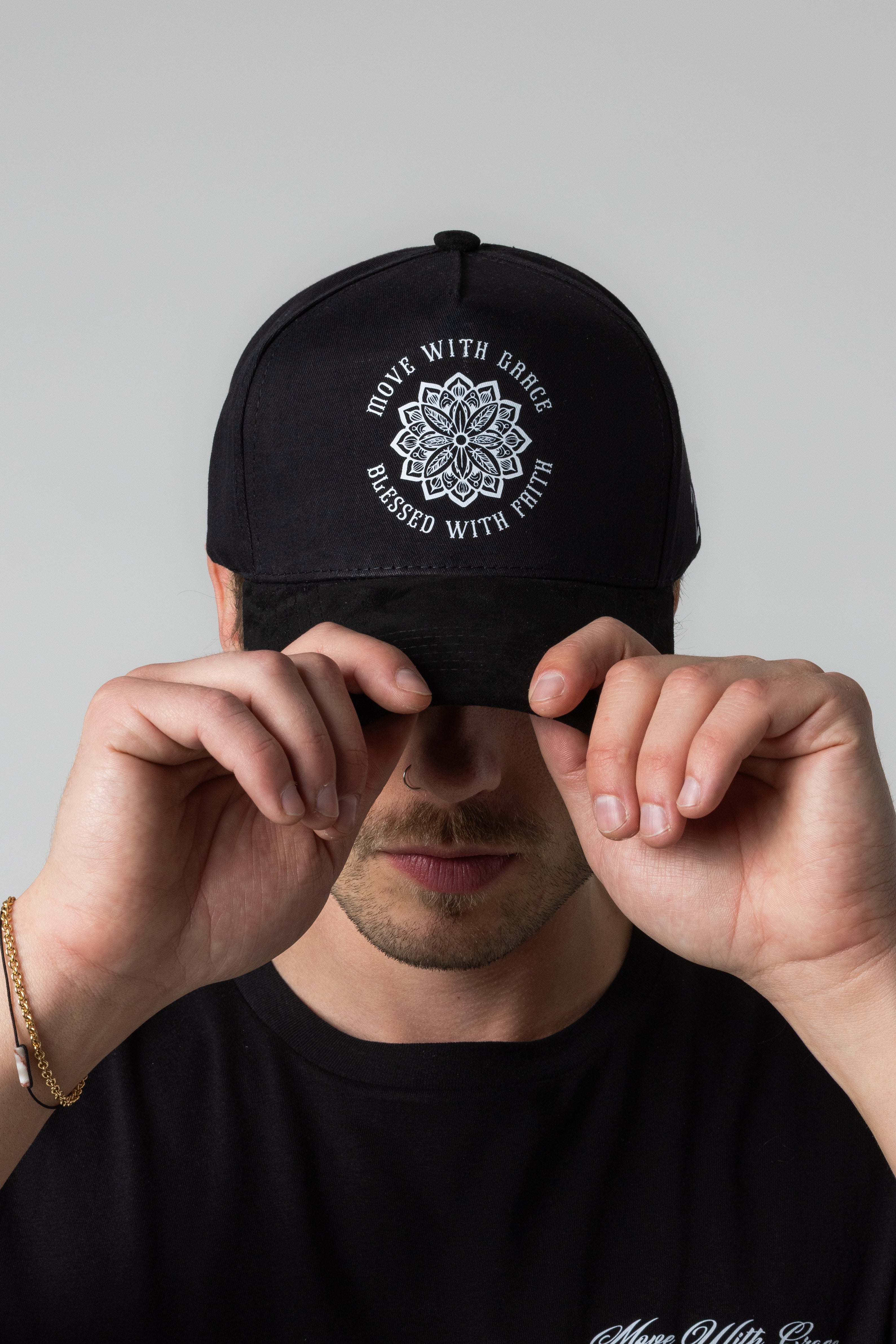 MOVE WITH GRACE SUEDE HAT - BLACK